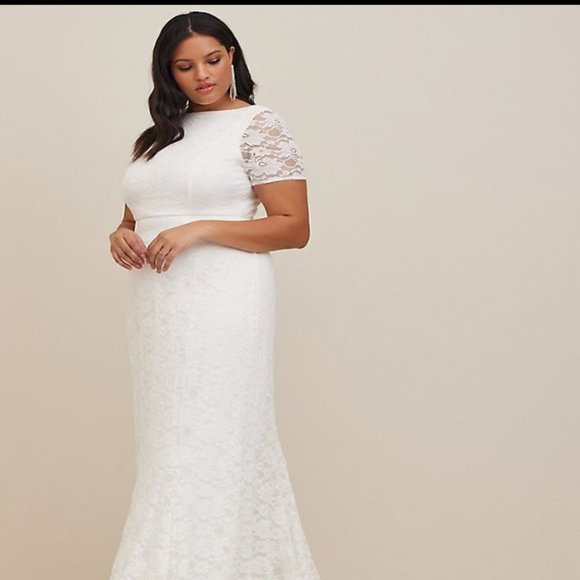 ivory oracle dress Aurelia Ivory Elegant Gold Embellished Evening Dress – The Wildflower Shop